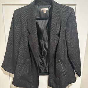 Black Textured Women's Lightweight Blazer